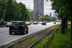 В Варшаве проходит акция протеста против обновления Аллеи Вашингтона и изменения маршрута трамвайной линии.