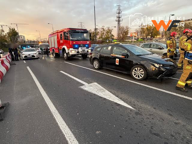В Варшаве водитель заснул за рулём и протаранил несколько машин и городской автобус