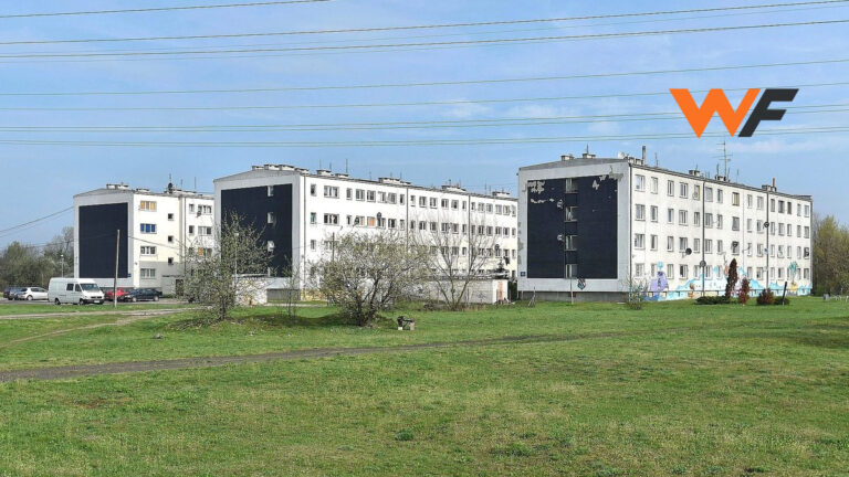 В Варшаве сносят «квартал ужасов» на Дудзярской: блоки на Праге-Полудне исчезнут за полгода